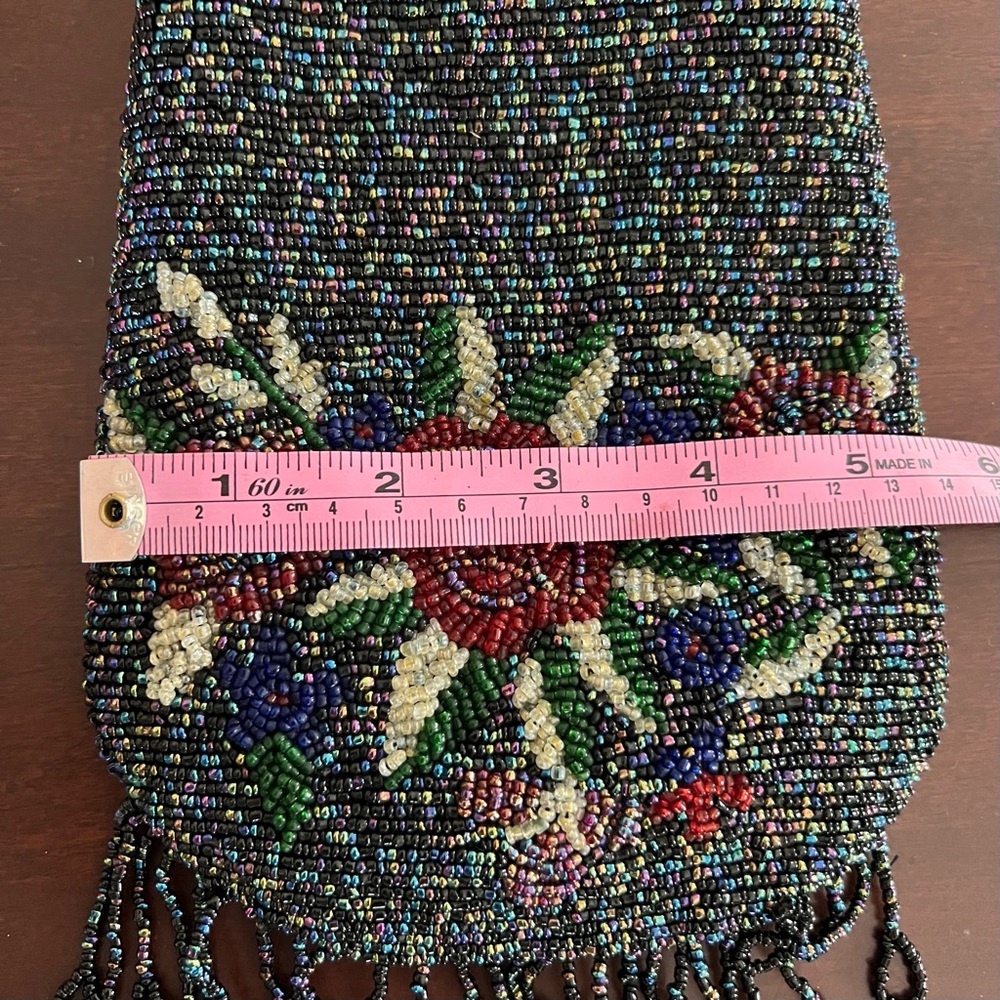 Vintage bag Black Micro Beaded Purse with Floral Design Beaded Fringe EUC - Picture 8 of 9